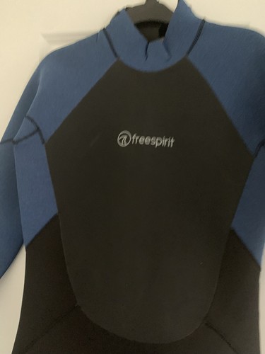 Wet suit brand - wet,
