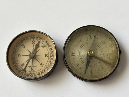 Antique pocket compasses - 2, compasses.