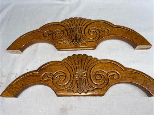 Carved panels pediment - carved,
