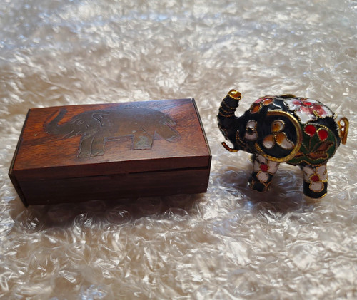 Two piece elephant lot - a,