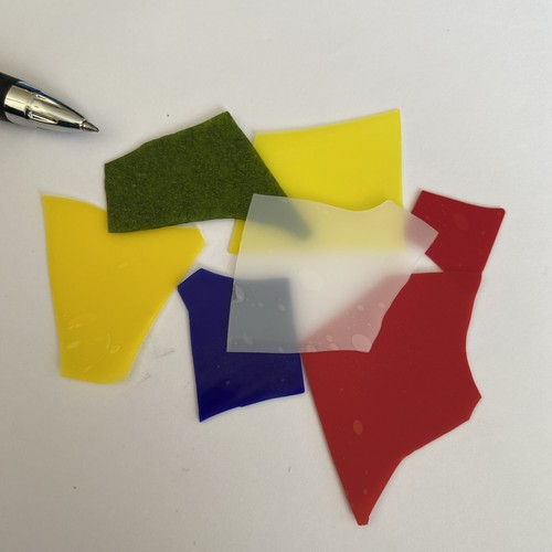 Bullseye confetti glass - confetti,