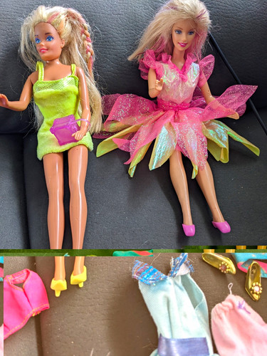 Barbie lot fashion dolls - of,