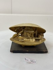 1950s celluloid clam - clam, shell