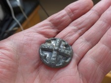 saxon or viking lead with