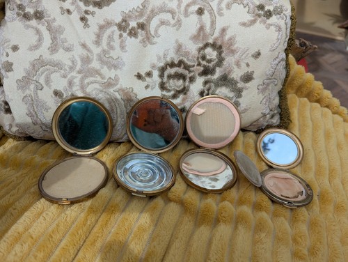 Vintage brass makeup powder - 4,