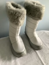 Women’s White Fur Trimmed