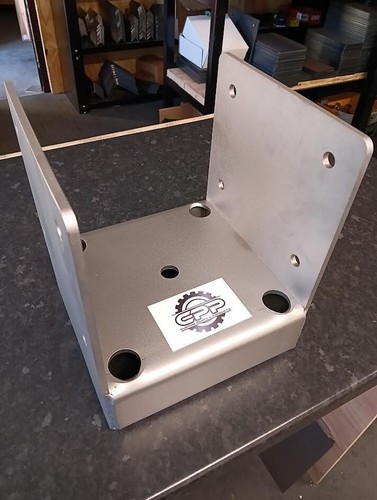 200mm post bracket - 200mm, 8"