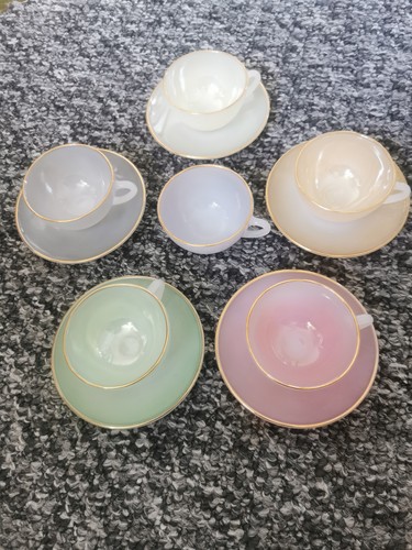 Arcopal vintage pastel cups - vintage,