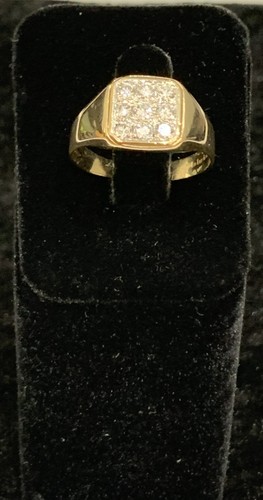 9ct yellow gold - , diamond