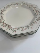 Two Johnson Brothers Eternal Beau Dinner Plates 25.5 cm