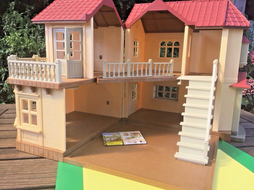 Sylvanian families beechwood - families,