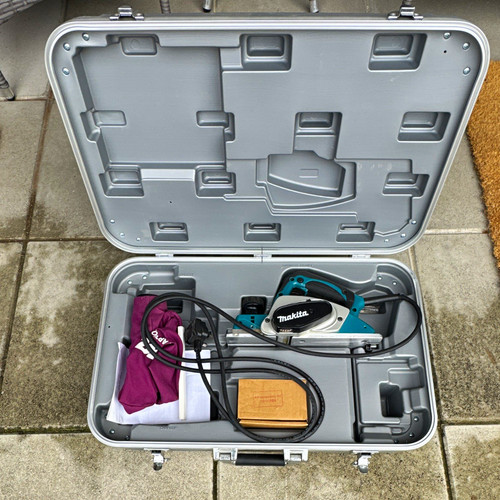 Makita 82mm kp0800 240v - makita,
