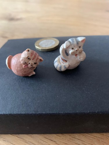 Two vintage cat miniatures