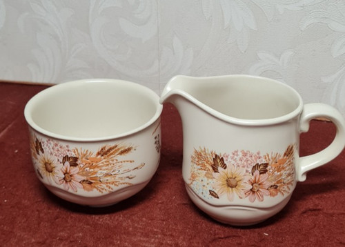 Poole summer glory milk jug - poole,