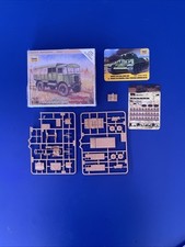 Zvezda 1/100 Scale British AEC