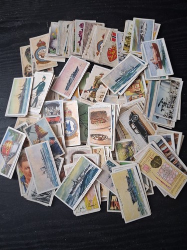 Job lot 250 cigarette cards - lot,