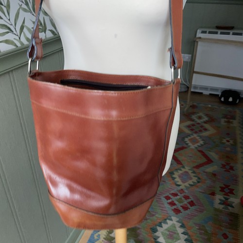 Vintage brown leather look - leather,