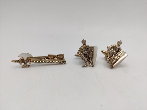 Gold tone metal and mother - gold,