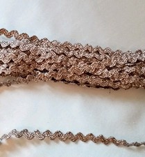 5 M Bronze Zig Zag Dori Border