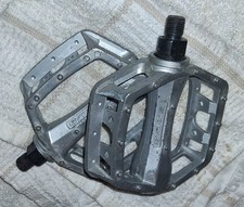 EXUS BMX BIKE PEDALS IN LOVLEY