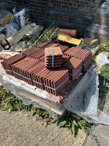Roof tiles red - ,
