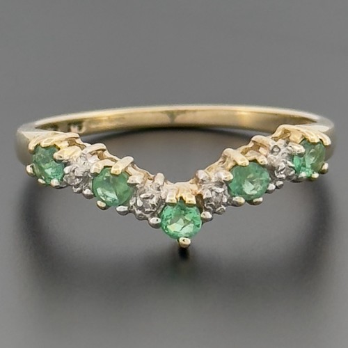 9ct yellow gold emerald - 9ct, &