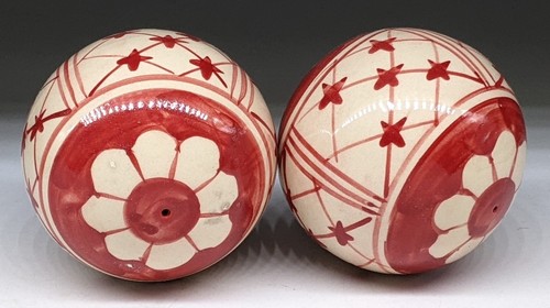 Porcelain carpet balls - balls, red