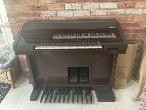Yamaha electone organ - el-90,