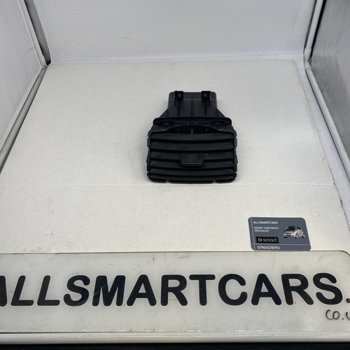 Smart roadster centre air vent - centre,