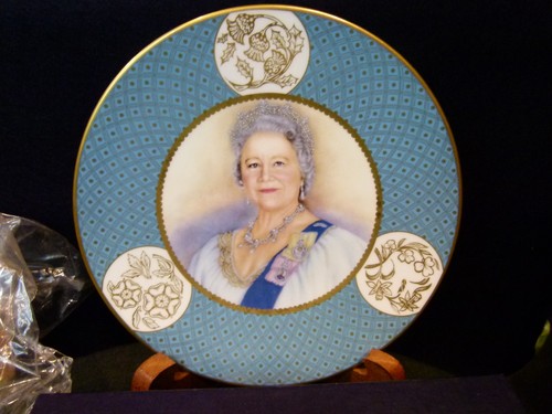 Royal worcester plate - worcester, tribute