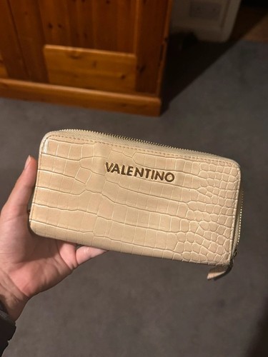 Cream croc embossed mario - cream,