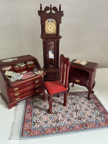 Dolls house office - office, /
