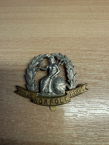 Norfolk regiment cap badge for - cap,