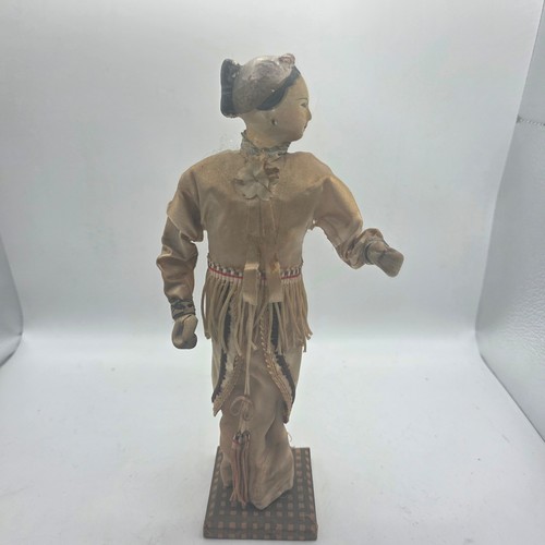 Old chinese female opera doll - old,