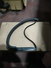 K11 Nissan Micra LEFT Rear Door Quarter Glass Weather Strip 82262-4F900