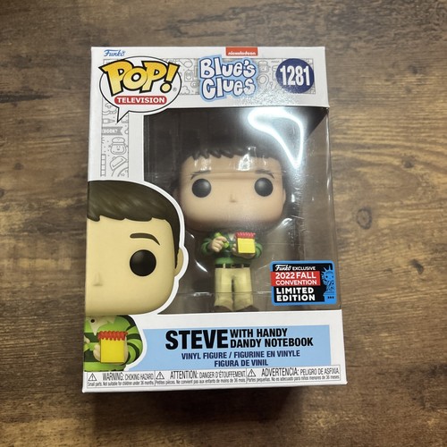 Steve with notebook - notebook, #1281