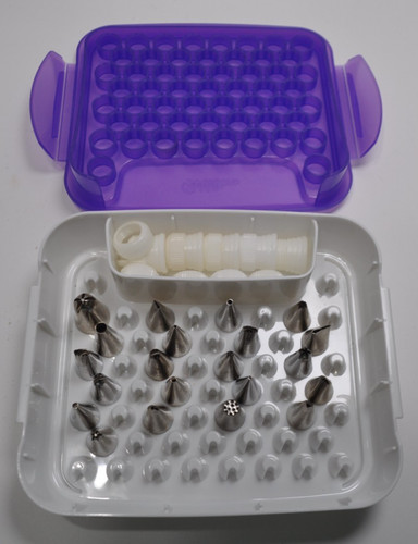 Wilton cake decorating icing - wilton,