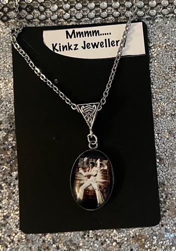 Elvis presley chain - presley,