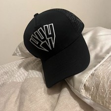 Yelir World cap- brand new