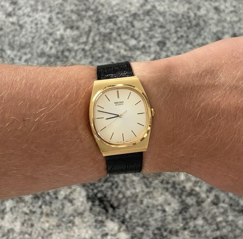 Vintage seiko quartz 30mm - vintage, gold