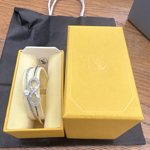 Swarovski infinity love silver - infinity,