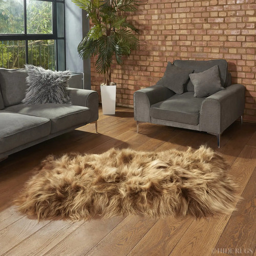 Icelandic sheepskin rug - rug, rusty