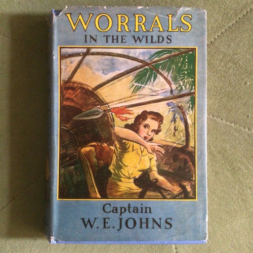 Hardback book worrals - 📚,