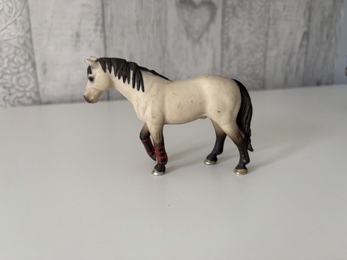 Retired schleich horse - [retired],