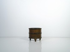 A Bronze Cylindrical Tripod