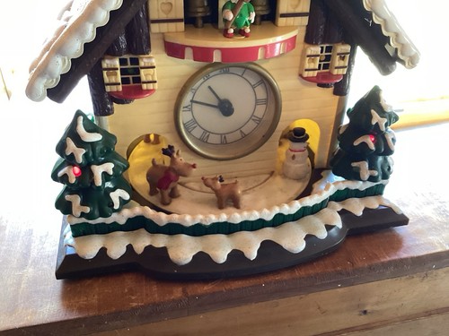 Avon victorian christmas - avon, clock