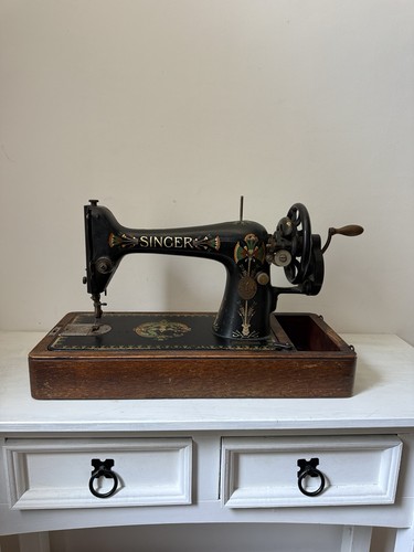 Antique 1920s singer - 1920s,