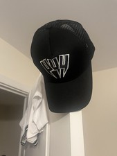 Yelir World Cap Black Cap