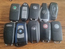 JOB LOT OF 10 USED CAR KEYS IN
