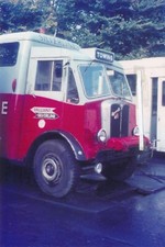 027m  6x4" Service Veh. Photo - Silverline, Hounslow. Breakdown Recovery Lorry.